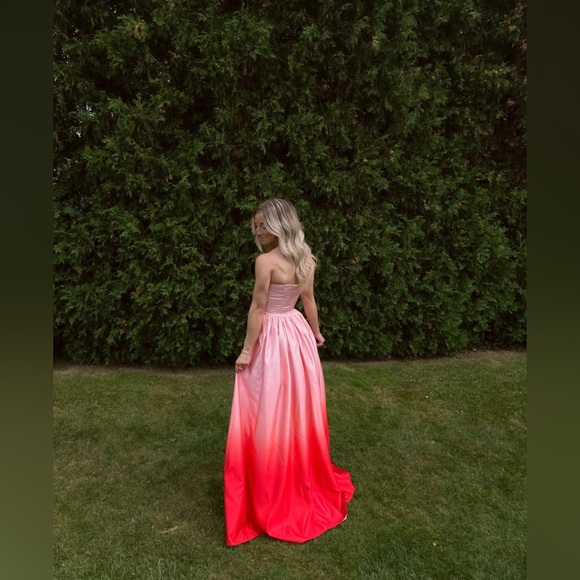 SAU LEE Teigen Gown In Blush Red Ombre, brand new, never worn, no flaws. - Picture 8 of 15